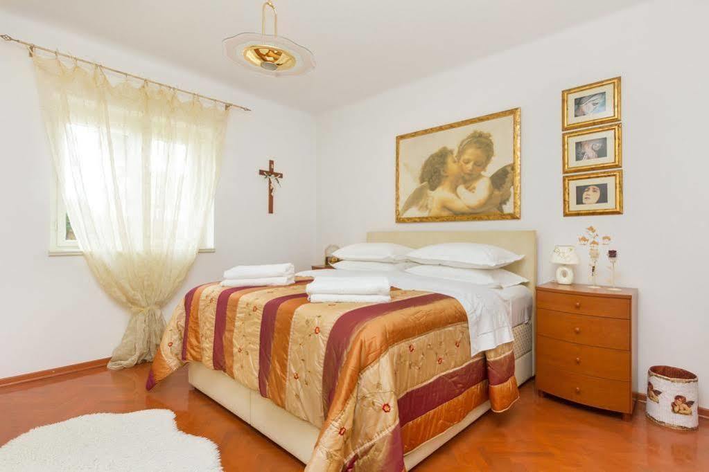 Apartments Dora Сплит Екстериор снимка