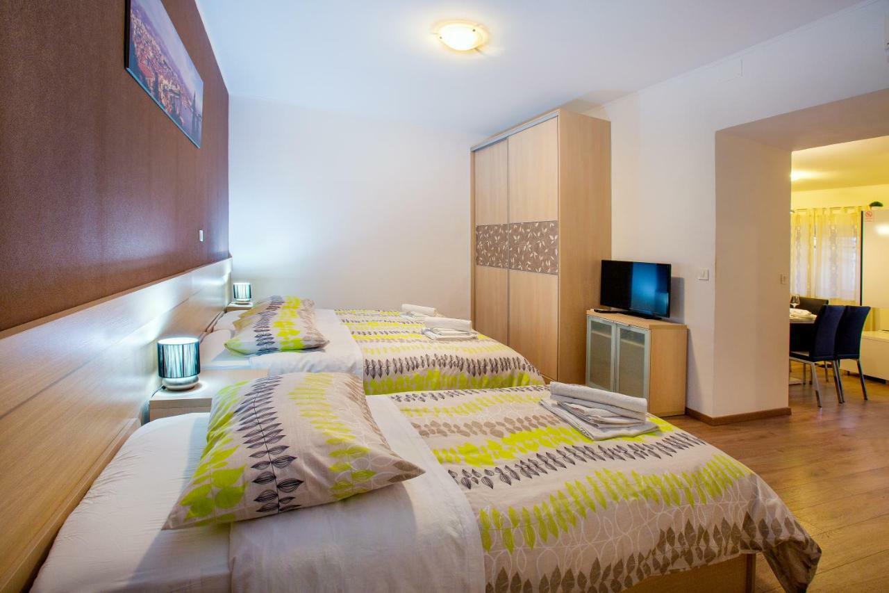 Apartments Dora Сплит Екстериор снимка