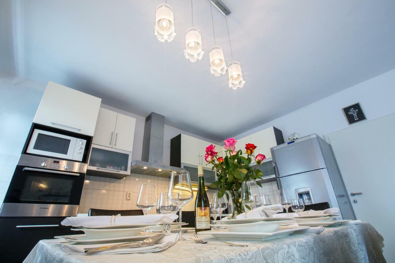 Apartments Dora Сплит Екстериор снимка