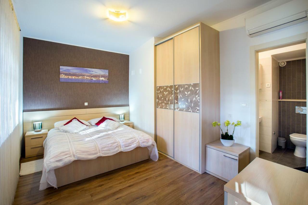 Apartments Dora Сплит Екстериор снимка